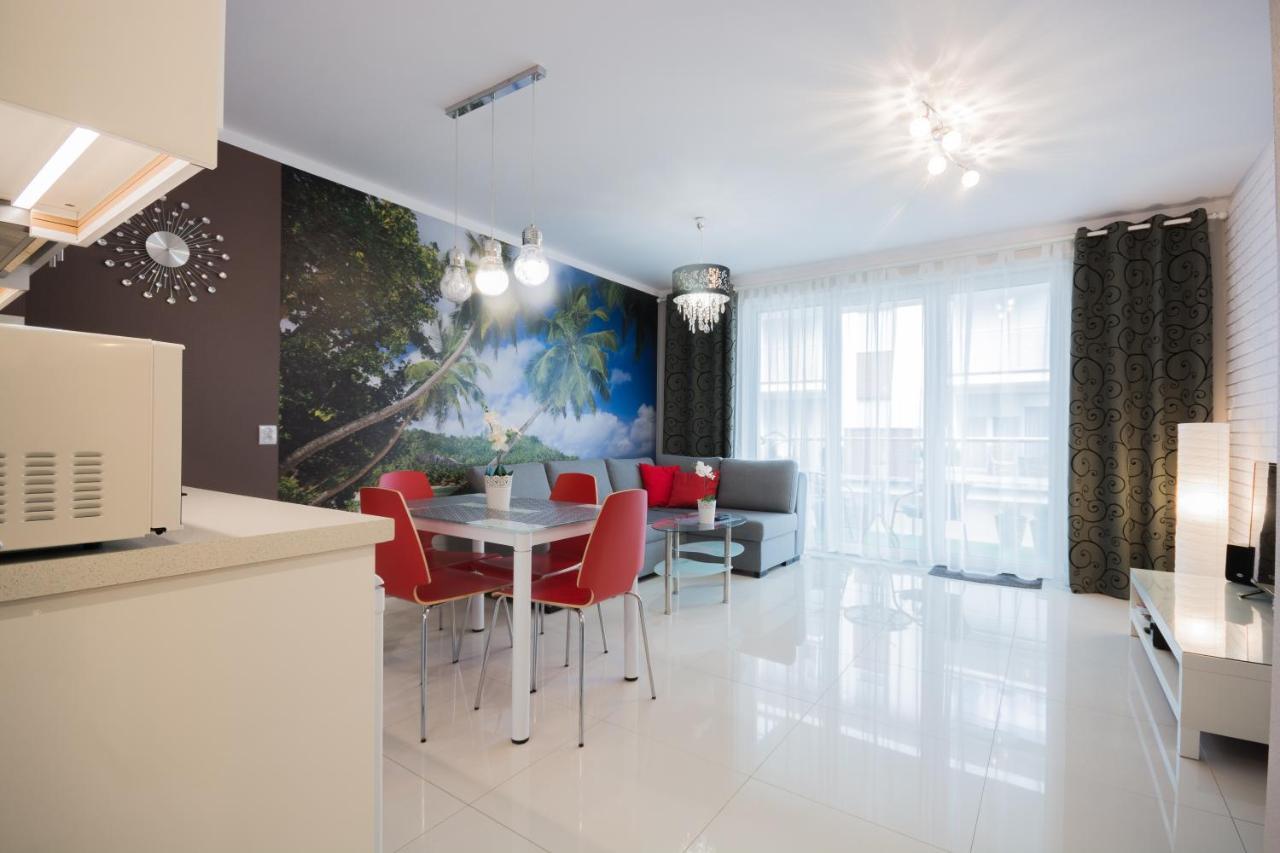Apartament Ibiza Przy Plazy Rewal Exteriör bild