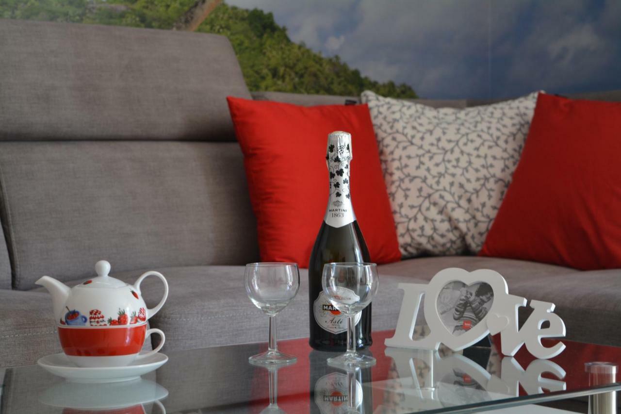 Apartament Ibiza Przy Plazy Rewal Exteriör bild