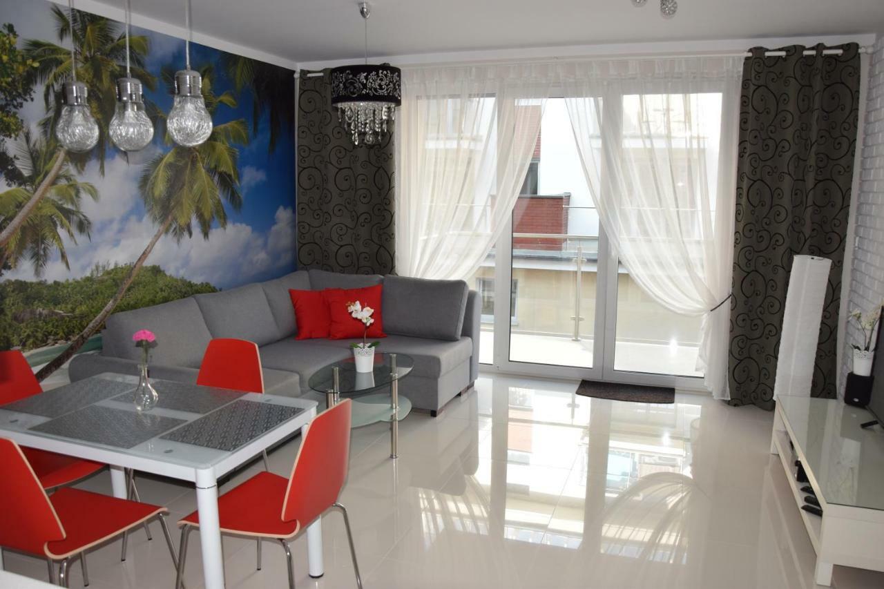 Apartament Ibiza Przy Plazy Rewal Exteriör bild